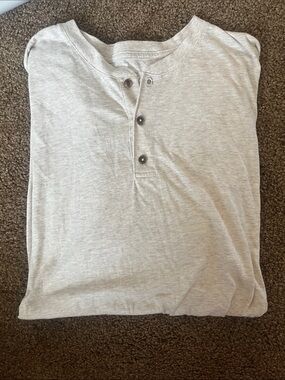 Classic Men's Light Oatmeal  Short Sleeve Henley